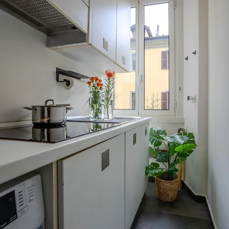 Apartment Porta Venezia Milano, Bilocale In Centro